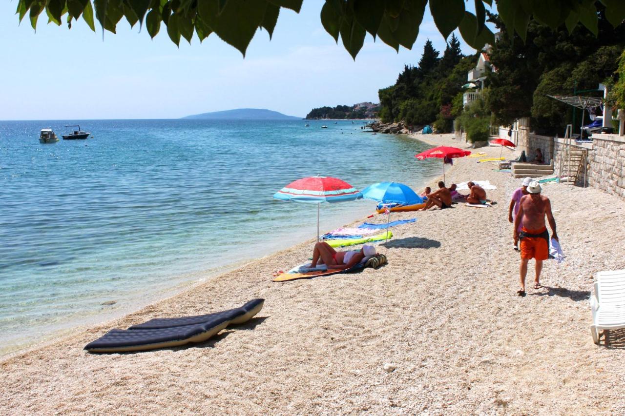 Apartment Apartments By The Sea Podaca, Makarska - 2783 *