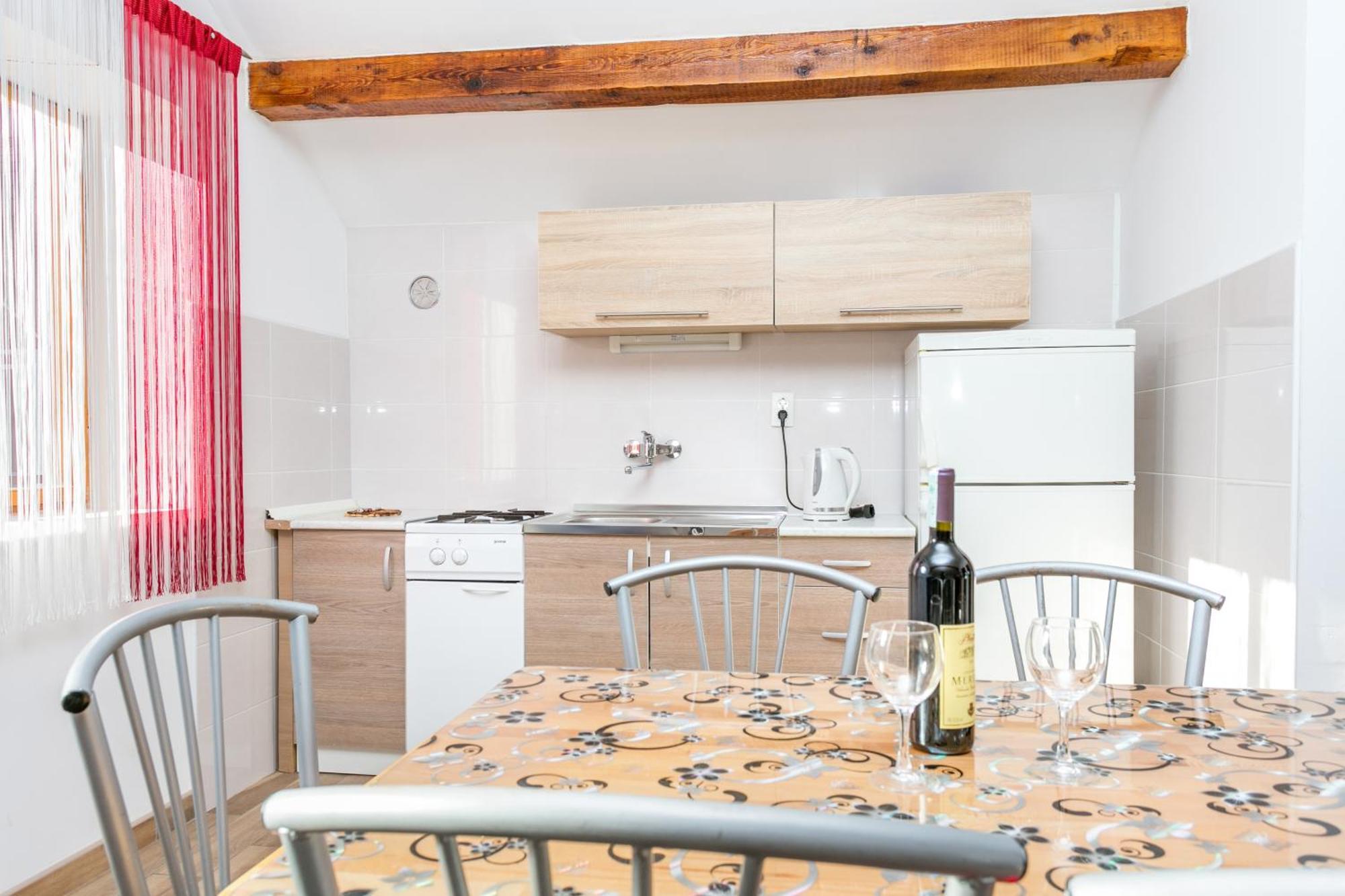Apartment Apartments By The Sea Podaca, Makarska - 2783 Podaca